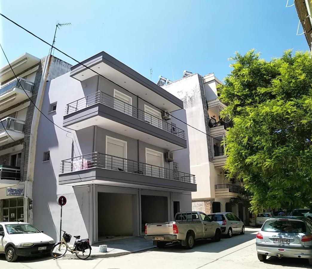 Enio Axd Guest House With Private Parking Alejandrópolis Exterior foto